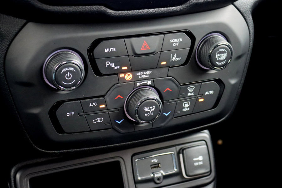 Jeep Renegade 1.3T Limited | Camera | Adaptive Cruise Control | Leder | Beats Audio | Keyless | LED |