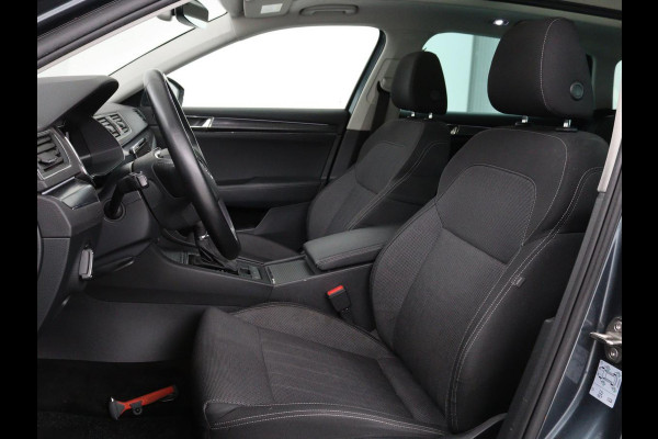 Škoda Superb 1.4 TSI iV Business Edition Plus | Panoramadak | Virtual Cockpit | Stoelverwarming | Camera | Carplay | Full LED | Memory | Navigatie | Parkeerhulp