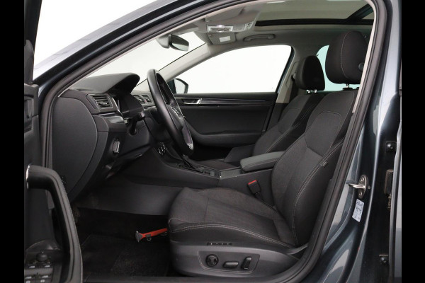 Škoda Superb 1.4 TSI iV Business Edition Plus | Panoramadak | Virtual Cockpit | Stoelverwarming | Camera | Carplay | Full LED | Memory | Navigatie | Parkeerhulp