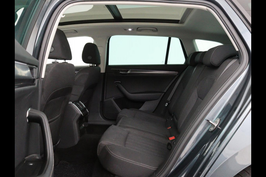 Škoda Superb 1.4 TSI iV Business Edition Plus | Panoramadak | Virtual Cockpit | Stoelverwarming | Camera | Carplay | Full LED | Memory | Navigatie | Parkeerhulp