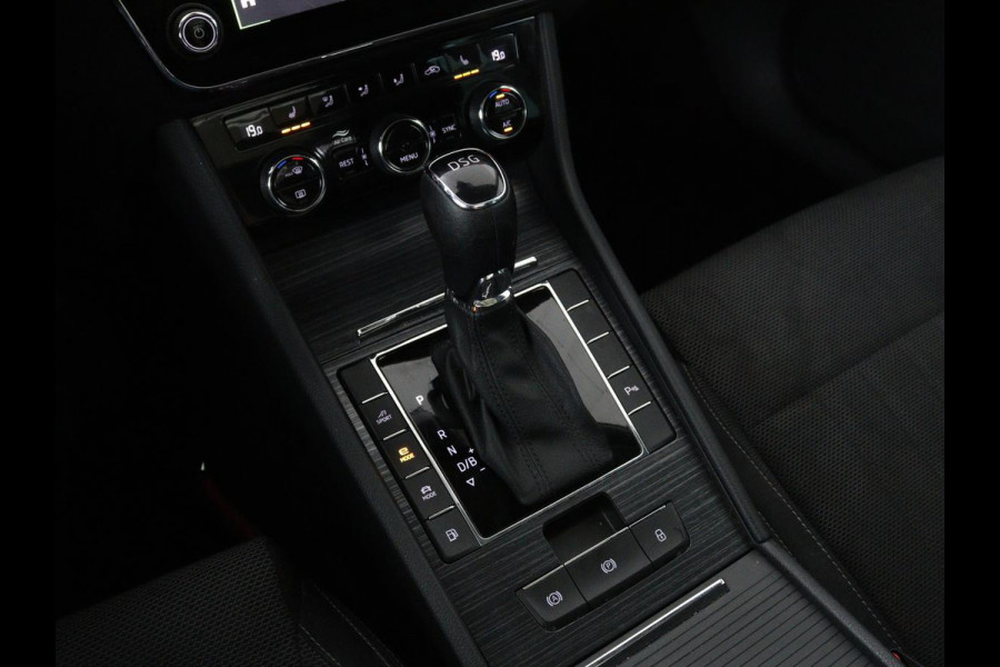 Škoda Superb 1.4 TSI iV Business Edition Plus | Panoramadak | Virtual Cockpit | Stoelverwarming | Camera | Carplay | Full LED | Memory | Navigatie | Parkeerhulp