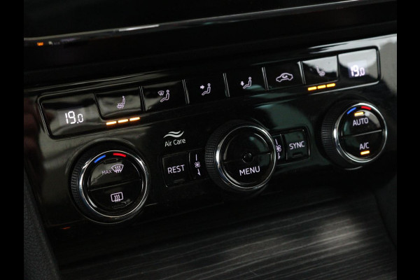 Škoda Superb 1.4 TSI iV Business Edition Plus | Panoramadak | Virtual Cockpit | Stoelverwarming | Camera | Carplay | Full LED | Memory | Navigatie | Parkeerhulp