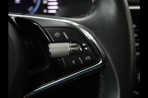 Škoda Superb 1.4 TSI iV Business Edition Plus | Panoramadak | Virtual Cockpit | Stoelverwarming | Camera | Carplay | Full LED | Memory | Navigatie | Parkeerhulp