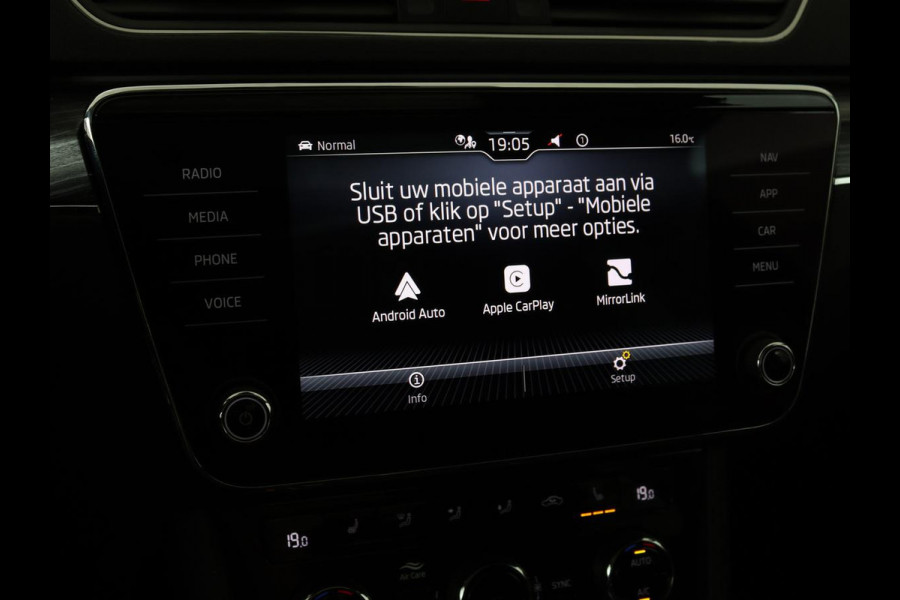 Škoda Superb 1.4 TSI iV Business Edition Plus | Panoramadak | Virtual Cockpit | Stoelverwarming | Camera | Carplay | Full LED | Memory | Navigatie | Parkeerhulp