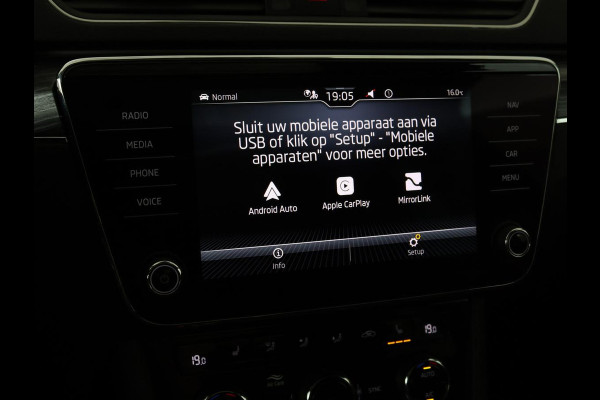 Škoda Superb 1.4 TSI iV Business Edition Plus | Panoramadak | Virtual Cockpit | Stoelverwarming | Camera | Carplay | Full LED | Memory | Navigatie | Parkeerhulp