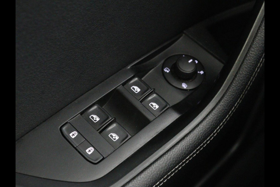 Škoda Superb 1.4 TSI iV Business Edition Plus | Panoramadak | Virtual Cockpit | Stoelverwarming | Camera | Carplay | Full LED | Memory | Navigatie | Parkeerhulp