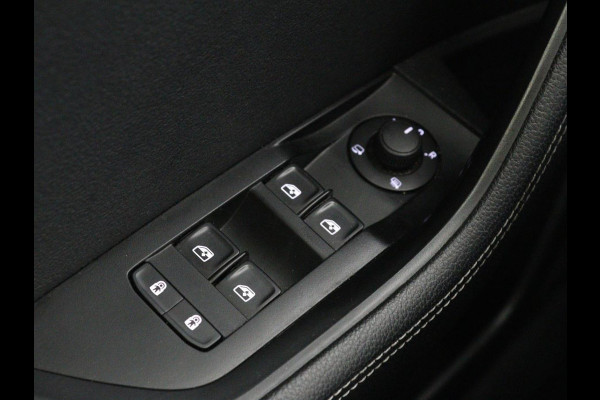 Škoda Superb 1.4 TSI iV Business Edition Plus | Panoramadak | Virtual Cockpit | Stoelverwarming | Camera | Carplay | Full LED | Memory | Navigatie | Parkeerhulp