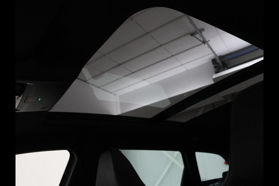 CUPRA Leon 1.4 e-Hybrid VZ Performance | Panoramadak | Stoel & stuurverwarming | Adaptive cruise | Carplay | Navigatie | Sportstoelen | Full LED | Keyless | PHEV