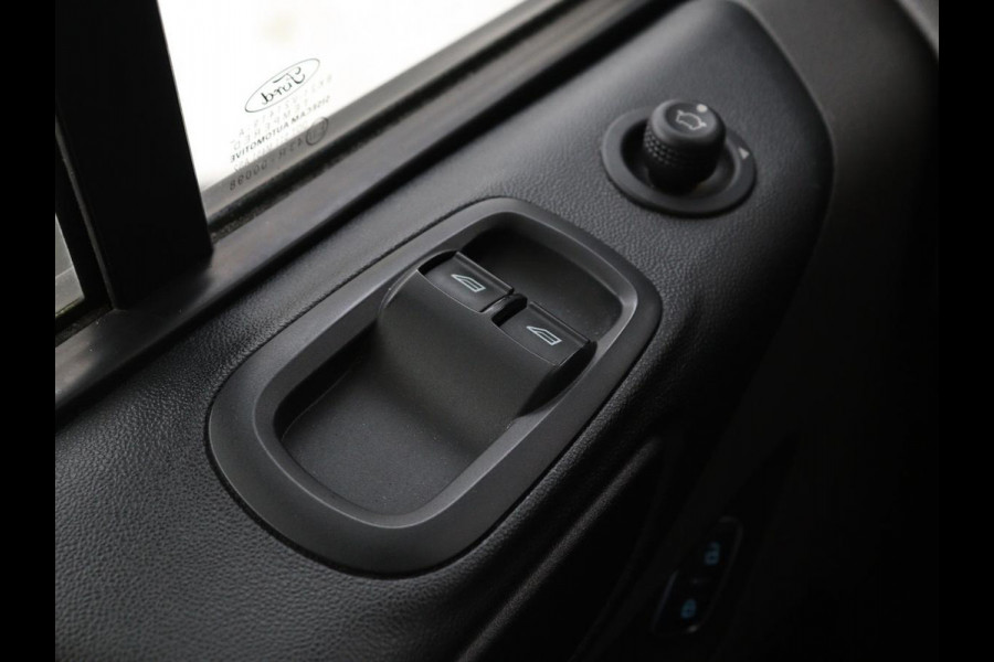 Ford Transit Custom 2.0 TDCI L1H1 Trend | Automaat | Trekhaak | Camera | Navigatie | Cruise control | Airco | Bluetooth | DAB