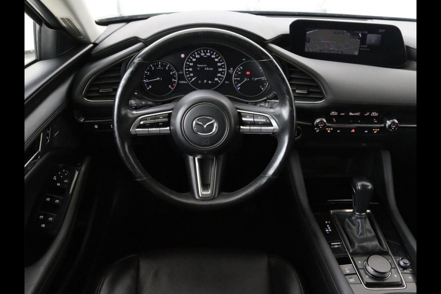 Mazda 3 2.0 e-SkyActiv-X Luxury | Leder | Stoel & stuurverwarming | BOSE Sound | Adaptive cruise | Camera | Carplay | Keyless | Head-Up | Memory