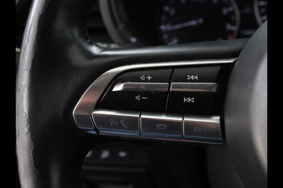 Mazda 3 2.0 e-SkyActiv-X Luxury | Leder | Stoel & stuurverwarming | BOSE Sound | Adaptive cruise | Camera | Carplay | Keyless | Head-Up | Memory