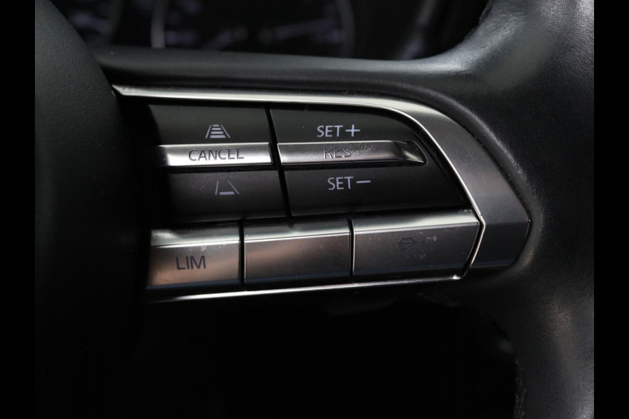 Mazda 3 2.0 e-SkyActiv-X Luxury | Leder | Stoel & stuurverwarming | BOSE Sound | Adaptive cruise | Camera | Carplay | Keyless | Head-Up | Memory