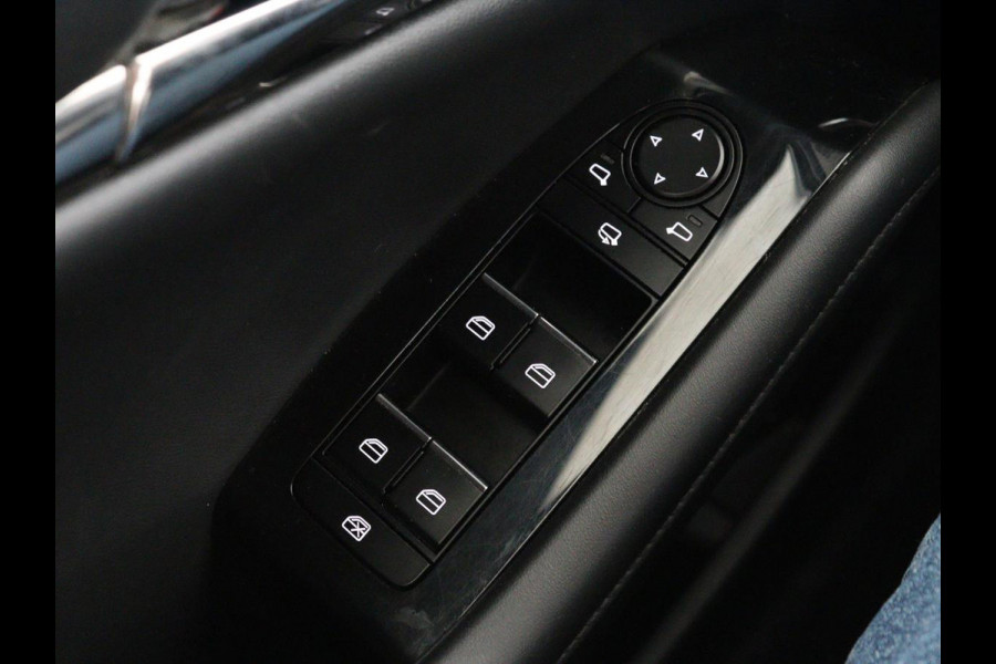 Mazda 3 2.0 e-SkyActiv-X Luxury | Leder | Stoel & stuurverwarming | BOSE Sound | Adaptive cruise | Camera | Carplay | Keyless | Head-Up | Memory