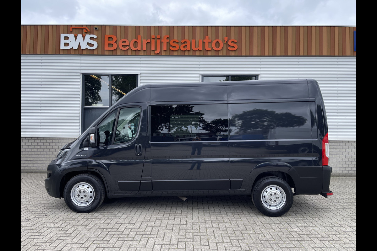 Fiat Ducato 35H 2.3 MultiJet 140pk L2H2 DC 6 persoons / vaste prijs rijklaar € 25.950 ex btw / lease vanaf € 424 / cruise en climate control / camera / trekhaak 3000 kg !