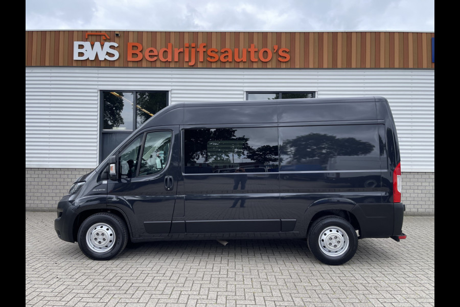 Fiat Ducato 35H 2.3 MultiJet 140pk L2H2 DC 6 persoons / vaste prijs rijklaar € 25.950 ex btw / lease vanaf € 424 / cruise en climate control / camera / trekhaak 3000 kg !
