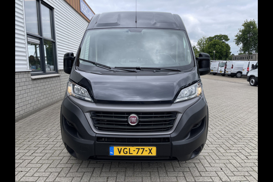 Fiat Ducato 35H 2.3 MultiJet 140pk L2H2 DC 6 persoons / vaste prijs rijklaar € 25.950 ex btw / lease vanaf € 424 / cruise en climate control / camera / trekhaak 3000 kg !