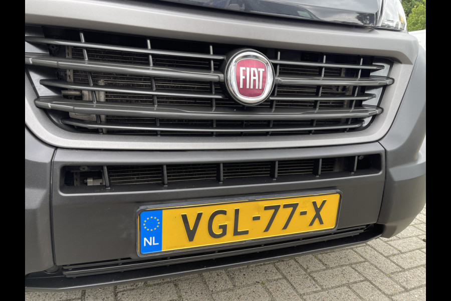 Fiat Ducato 35H 2.3 MultiJet 140pk L2H2 DC 6 persoons / vaste prijs rijklaar € 25.950 ex btw / lease vanaf € 424 / cruise en climate control / camera / trekhaak 3000 kg !