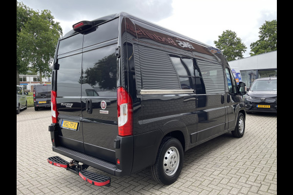 Fiat Ducato 35H 2.3 MultiJet 140pk L2H2 DC 6 persoons / vaste prijs rijklaar € 25.950 ex btw / lease vanaf € 424 / cruise en climate control / camera / trekhaak 3000 kg !