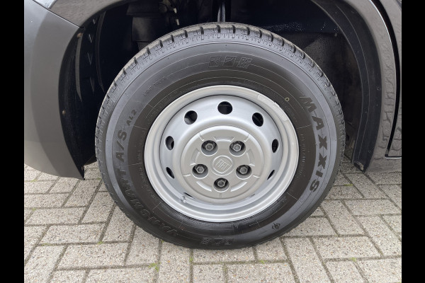 Fiat Ducato 35H 2.3 MultiJet 140pk L2H2 DC 6 persoons / vaste prijs rijklaar € 25.950 ex btw / lease vanaf € 424 / cruise en climate control / camera / trekhaak 3000 kg !