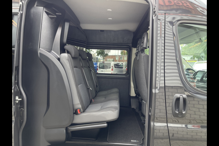 Fiat Ducato 35H 2.3 MultiJet 140pk L2H2 DC 6 persoons / vaste prijs rijklaar € 25.950 ex btw / lease vanaf € 424 / cruise en climate control / camera / trekhaak 3000 kg !