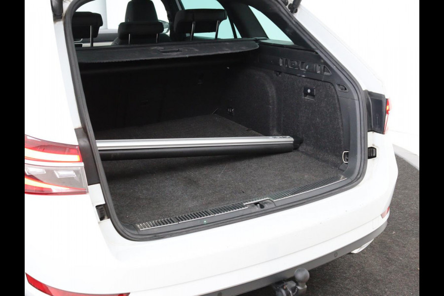 Škoda Superb 1.4 TSI iV Laurin & Klement | Panoramadak | Leder | Stoelventilatie | Adaptive cruise | Canton Sound | Memory | 360 camera | Trekhaak | Standkachel | Keyless | Virtual Cockpit | PHEV