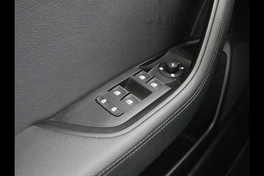 Škoda Superb 1.4 TSI iV Laurin & Klement | Panoramadak | Leder | Stoelventilatie | Adaptive cruise | Canton Sound | Memory | 360 camera | Trekhaak | Standkachel | Keyless | Virtual Cockpit | PHEV
