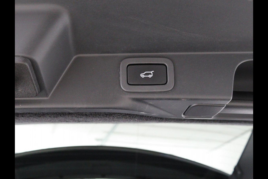 Land Rover Range Rover Sport 3.0 TDV6 HSE Dynamic | Panoramadak | Trekhaak | Leder | Stoelverwarming | Carplay | Matrix LED | Camera | Luchtvering