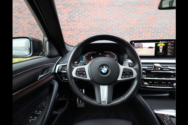 BMW 5 Serie Touring 530i xDrive High Executive