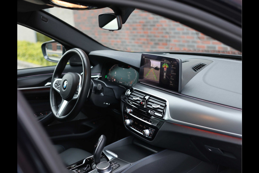 BMW 5 Serie Touring 530i xDrive High Executive