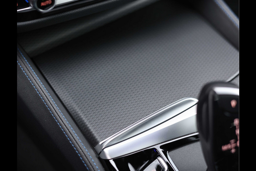 BMW 5 Serie Touring 530i xDrive High Executive