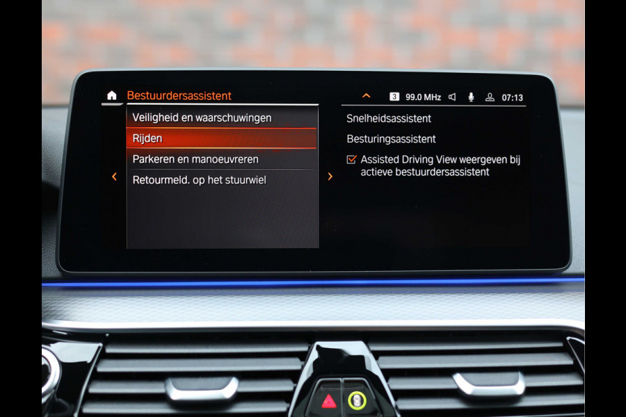 BMW 5 Serie Touring 530i xDrive High Executive