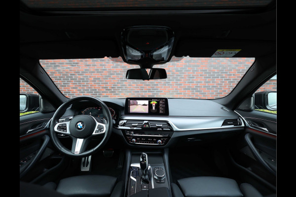 BMW 5 Serie Touring 530i xDrive High Executive