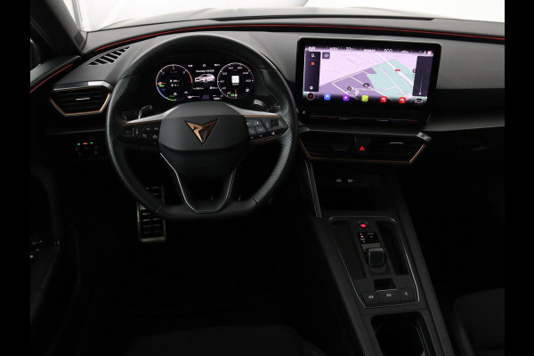 CUPRA Leon 1.4 e-Hybrid VZ | 245pk | Stuurverwarming | Navigatie | Sfeerverlichting | Full LED | Keyless | Sportstoelen | Magnetic Tech Matt | PHEV