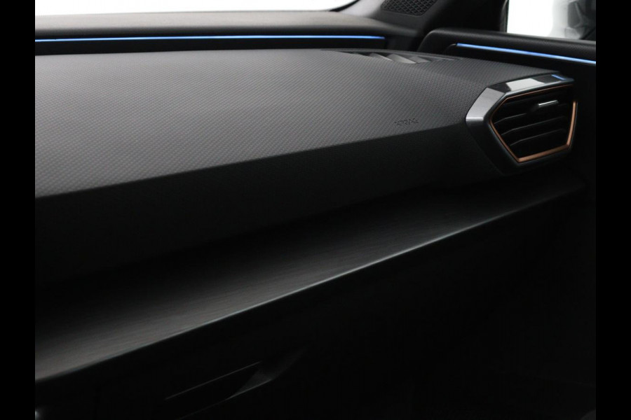 CUPRA Leon 1.4 e-Hybrid VZ | 245pk | Stuurverwarming | Navigatie | Sfeerverlichting | Full LED | Keyless | Sportstoelen | Magnetic Tech Matt | PHEV