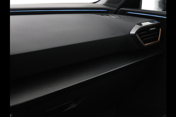 CUPRA Leon 1.4 e-Hybrid VZ | 245pk | Stuurverwarming | Navigatie | Sfeerverlichting | Full LED | Keyless | Sportstoelen | Magnetic Tech Matt | PHEV