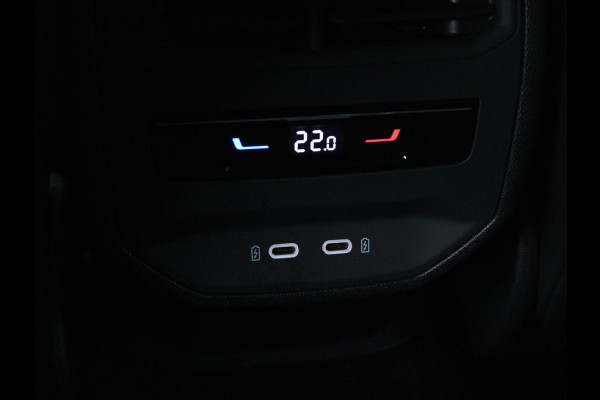 CUPRA Leon 1.4 e-Hybrid VZ | 245pk | Stuurverwarming | Navigatie | Sfeerverlichting | Full LED | Keyless | Sportstoelen | Magnetic Tech Matt | PHEV