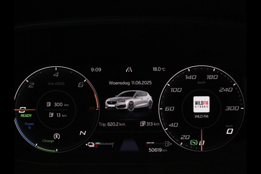 CUPRA Leon 1.4 e-Hybrid VZ | 245pk | Stuurverwarming | Navigatie | Sfeerverlichting | Full LED | Keyless | Sportstoelen | Magnetic Tech Matt | PHEV