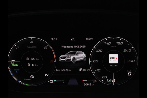 CUPRA Leon 1.4 e-Hybrid VZ | 245pk | Stuurverwarming | Navigatie | Sfeerverlichting | Full LED | Keyless | Sportstoelen | Magnetic Tech Matt | PHEV