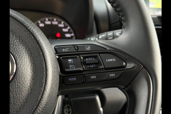 Toyota Yaris 1.5 Hybrid Business Plus Trekhaak Camera