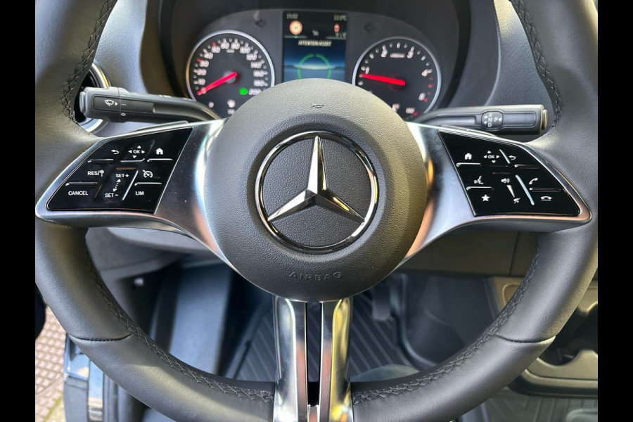 Mercedes-Benz Sprinter 319 L2H2 190PK 9G-TRONIC PRO AUTOMAAT RWD ( BPM VRIJ ) LED GROOT M-BUX GROOT SCHERM AIRCO CRUISE CONTROL CAMERA BUMPERS IN KLEUR 3500KG TREKGEWICHT