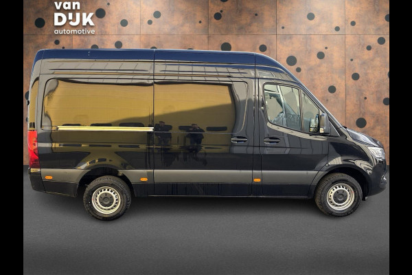 Mercedes-Benz Sprinter 319 L2H2 190PK 9G-TRONIC PRO AUTOMAAT RWD ( BPM VRIJ ) LED GROOT M-BUX GROOT SCHERM AIRCO CRUISE CONTROL CAMERA BUMPERS IN KLEUR 3500KG TREKGEWICHT