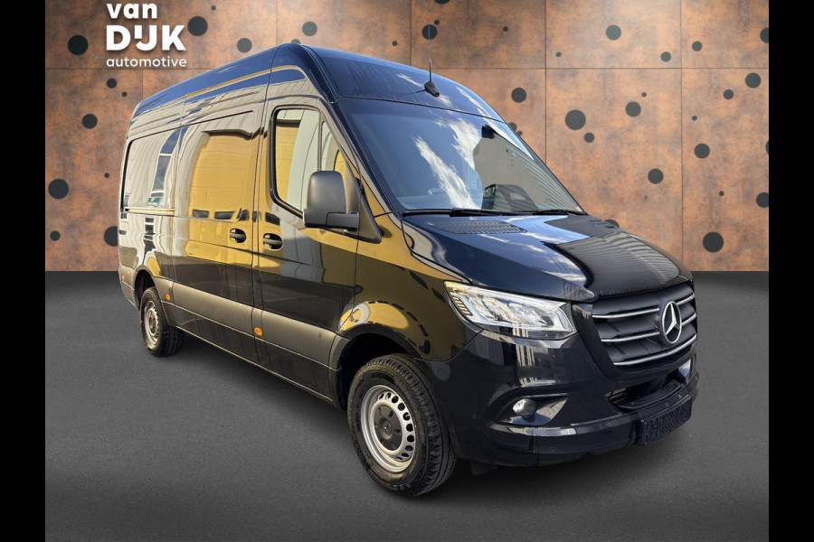 Mercedes-Benz Sprinter 319 L2H2 190PK 9G-TRONIC PRO AUTOMAAT RWD ( BPM VRIJ ) LED GROOT M-BUX GROOT SCHERM AIRCO CRUISE CONTROL CAMERA BUMPERS IN KLEUR 3500KG TREKGEWICHT
