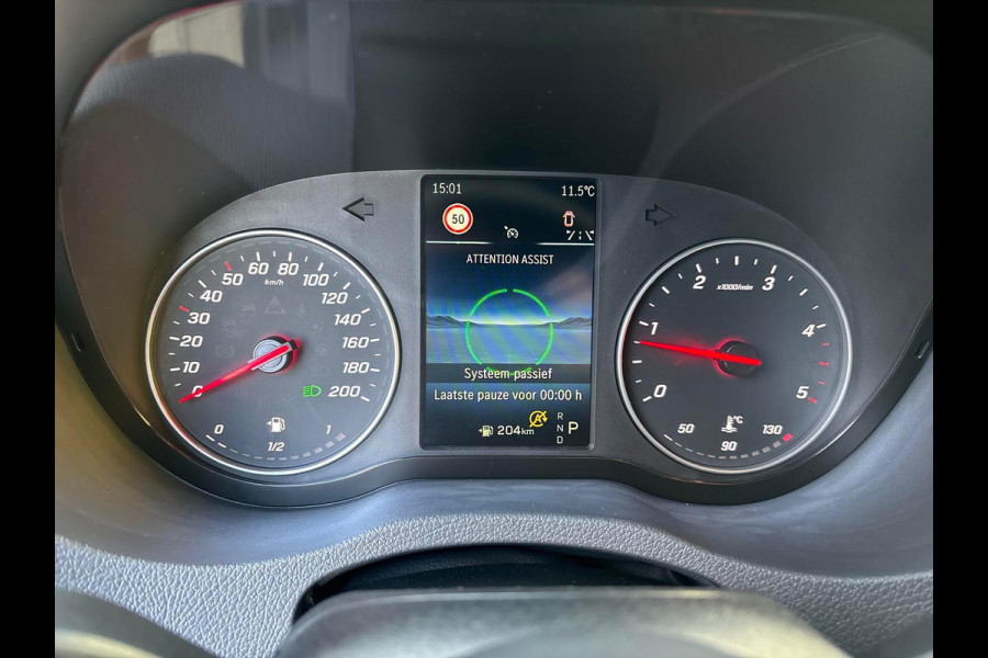 Mercedes-Benz Sprinter 319 L2H2 190PK 9G-TRONIC PRO AUTOMAAT RWD ( BPM VRIJ ) LED GROOT M-BUX GROOT SCHERM AIRCO CRUISE CONTROL CAMERA BUMPERS IN KLEUR 3500KG TREKGEWICHT