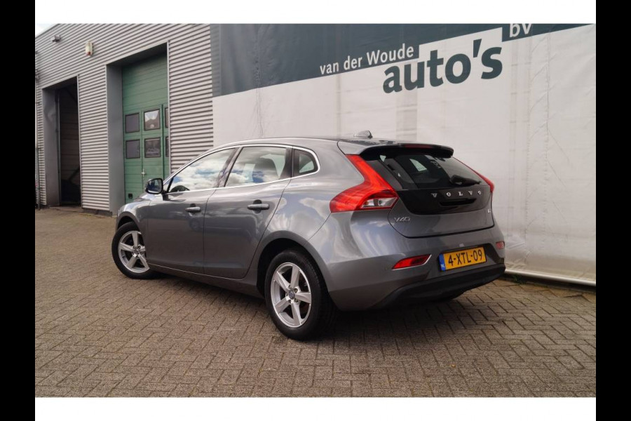 Volvo V40 1.6 D2 R-Design Bns