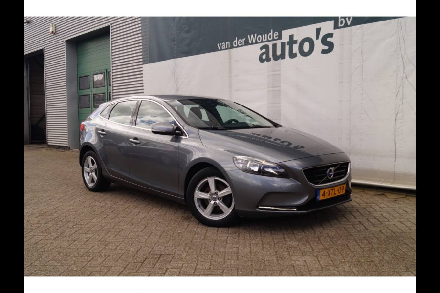 Volvo V40 1.6 D2 R-Design Bns