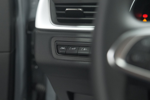 Renault Captur Mild Hybrid 140 EDC Techno | Trekhaak | 360 Camera | 9.3 Inch Grootscherm | Apple Carplay | Parkeersensoren