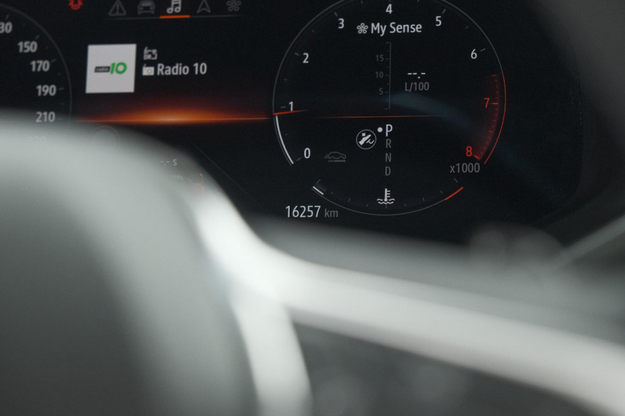 Renault Captur Mild Hybrid 140 EDC Techno | Trekhaak | 360 Camera | 9.3 Inch Grootscherm | Apple Carplay | Parkeersensoren