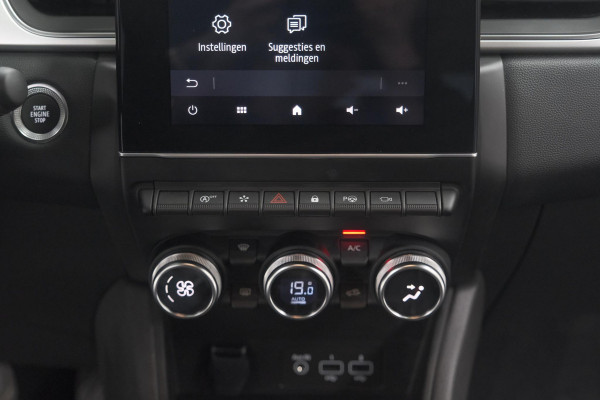 Renault Captur Mild Hybrid 140 EDC Techno | Trekhaak | 360 Camera | 9.3 Inch Grootscherm | Apple Carplay | Parkeersensoren