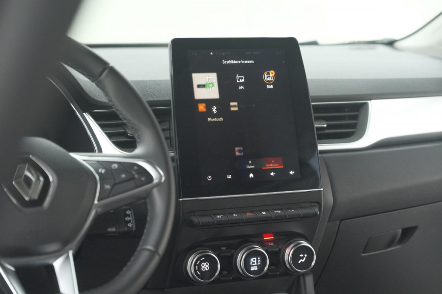 Renault Captur Mild Hybrid 140 EDC Techno | Trekhaak | 360 Camera | 9.3 Inch Grootscherm | Apple Carplay | Parkeersensoren