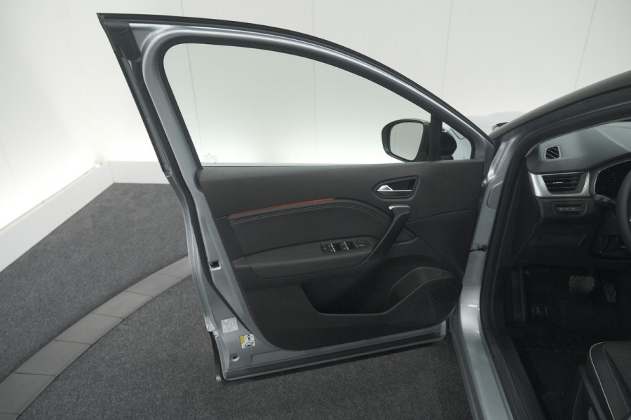Renault Captur Mild Hybrid 140 EDC Techno | Trekhaak | 360 Camera | 9.3 Inch Grootscherm | Apple Carplay | Parkeersensoren